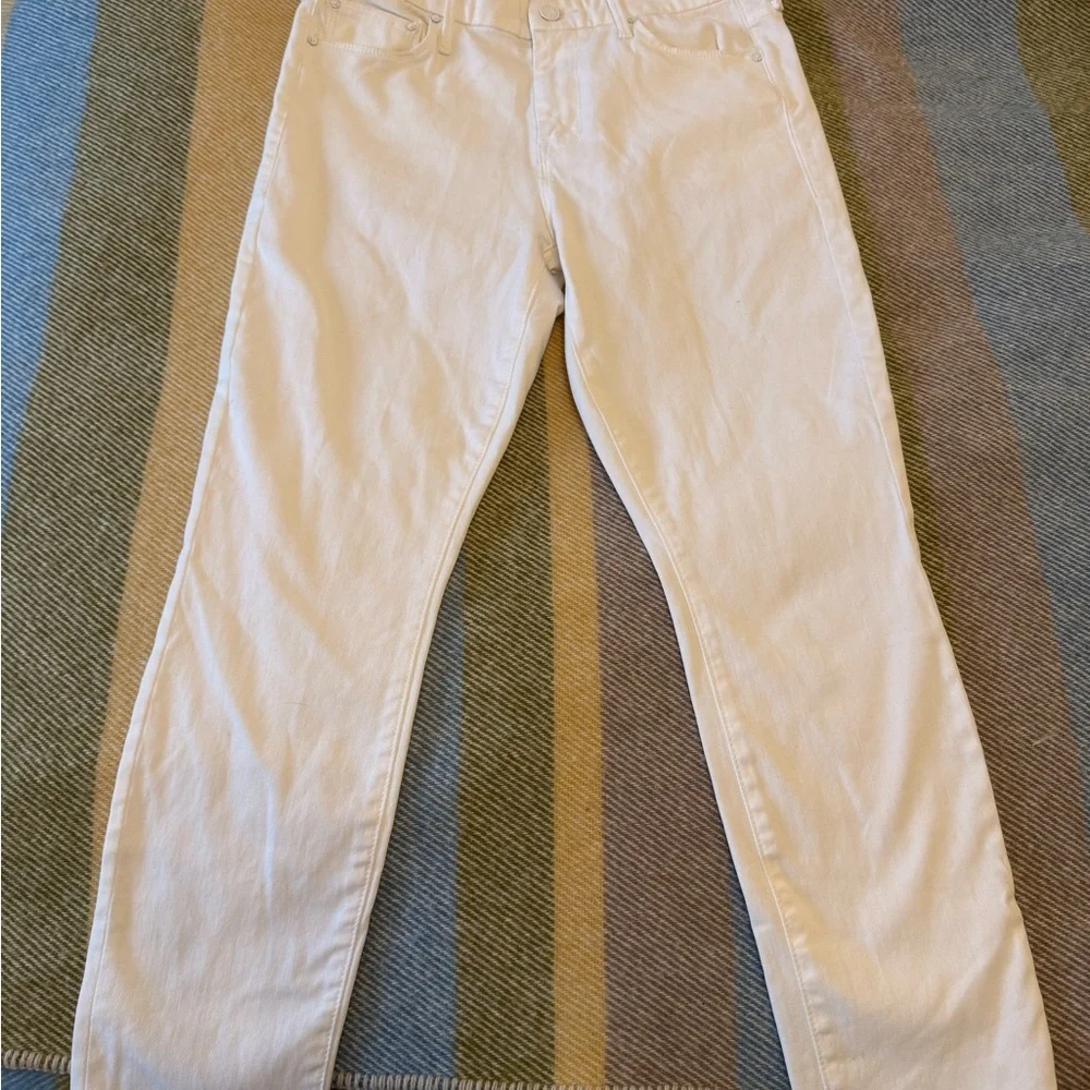 MOTHER The Looker White Cropped Jeans - Picture 3 of 8